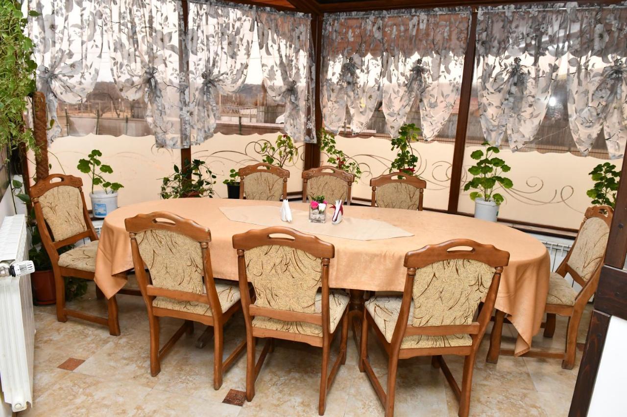 Motel Minerva Tirgu Ocna Ngoại thất bức ảnh
