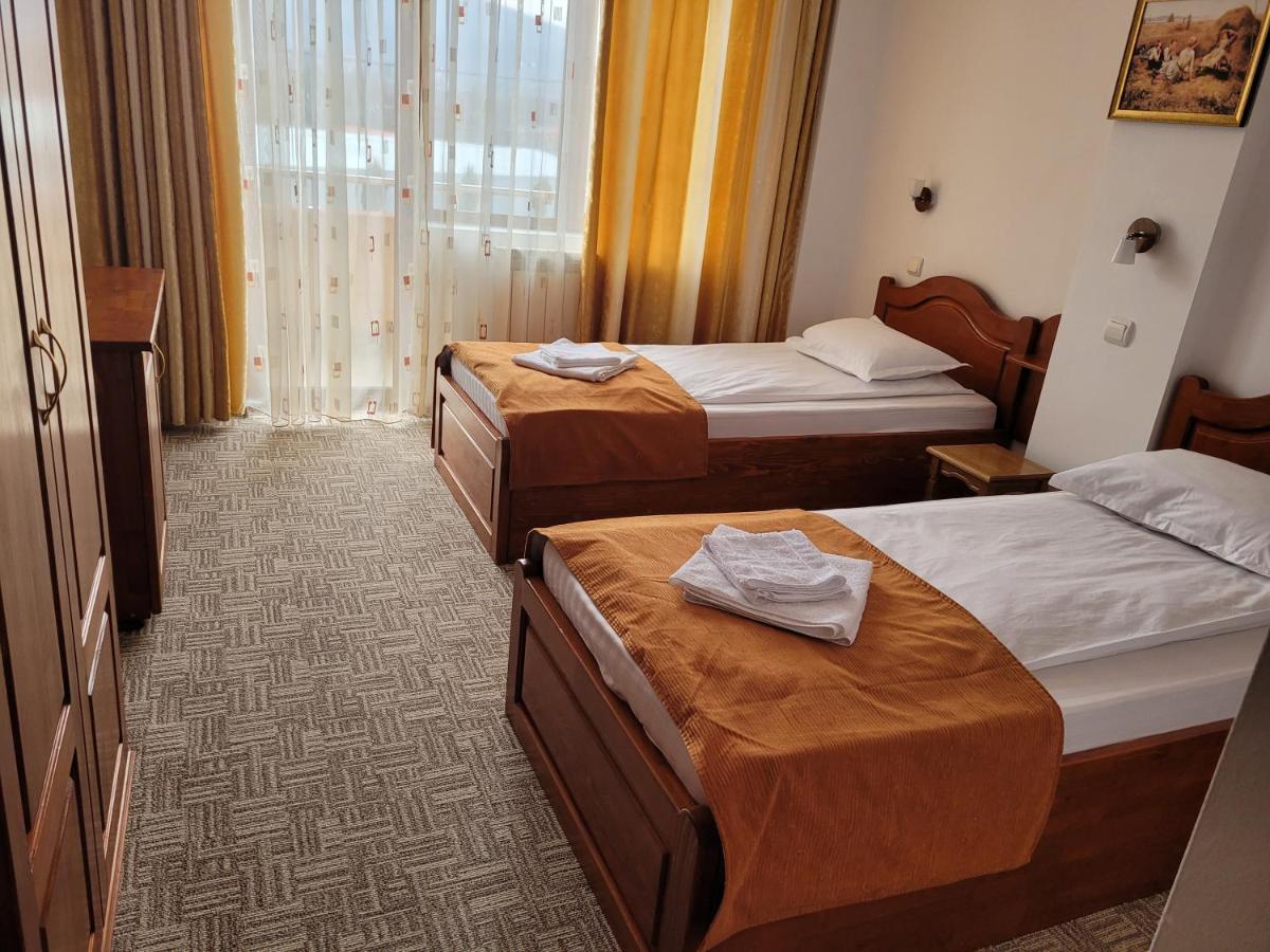 Motel Minerva Tirgu Ocna Ngoại thất bức ảnh