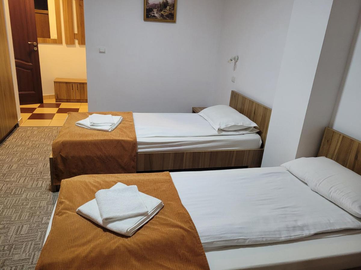 Motel Minerva Tirgu Ocna Ngoại thất bức ảnh