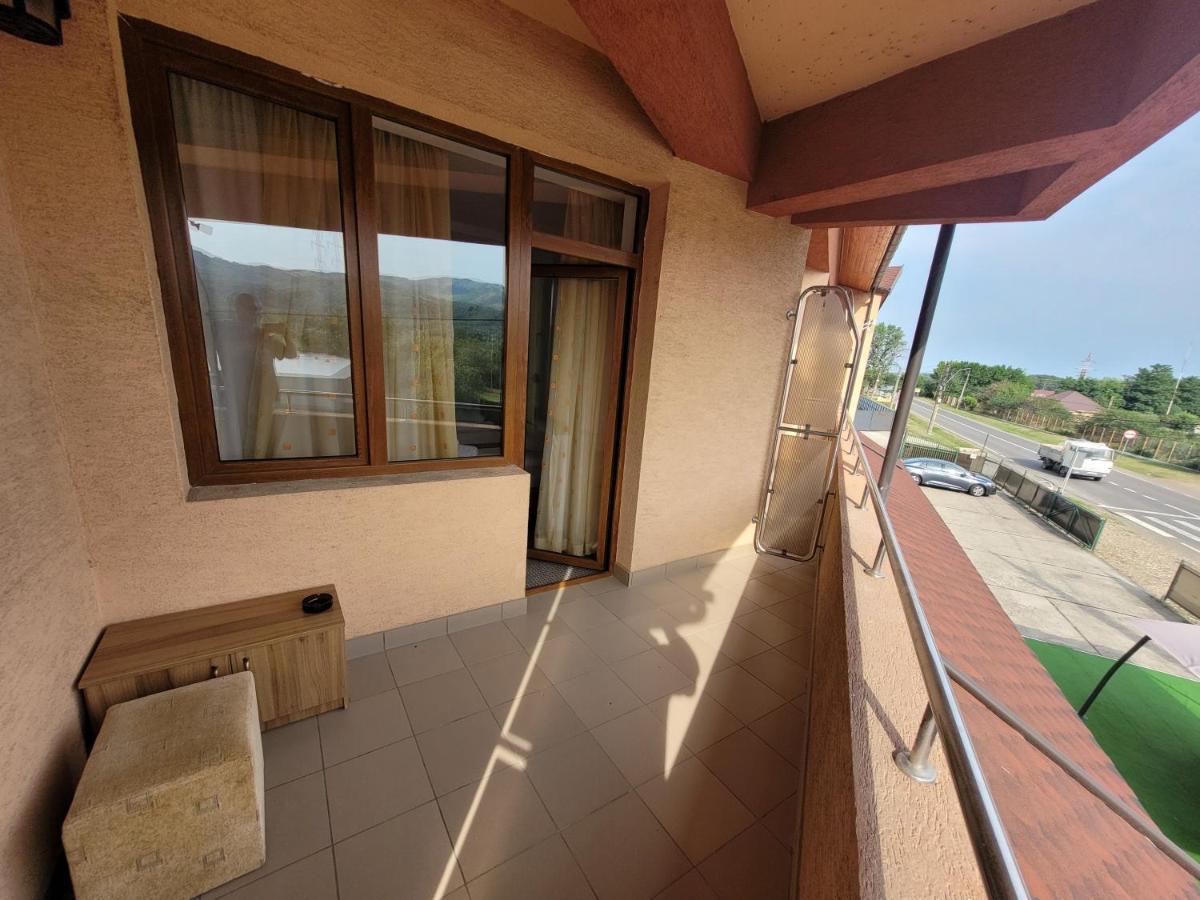 Motel Minerva Tirgu Ocna Ngoại thất bức ảnh