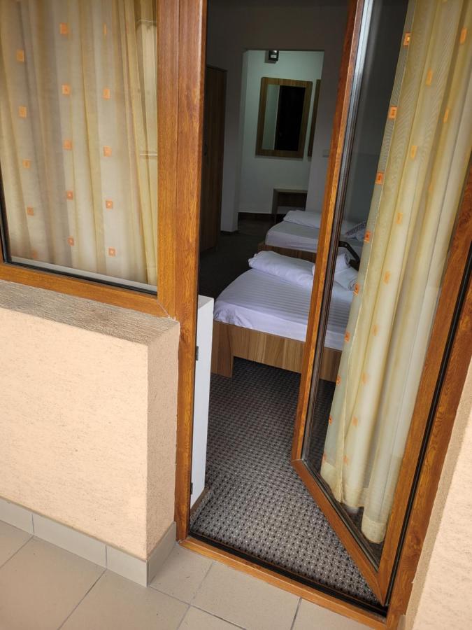 Motel Minerva Tirgu Ocna Ngoại thất bức ảnh
